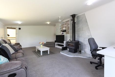 Photo of property in 14 Luke Place, Fairy Springs, Rotorua, 3015