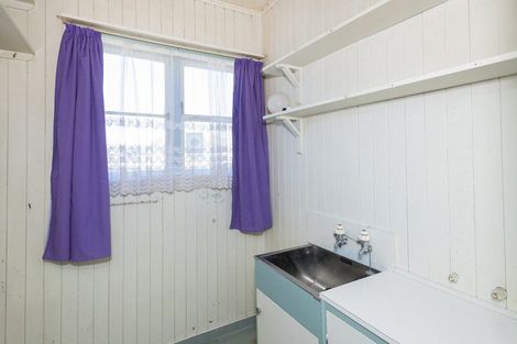 Photo of property in 8 De Lautour Road, Kaiti, Gisborne, 4010