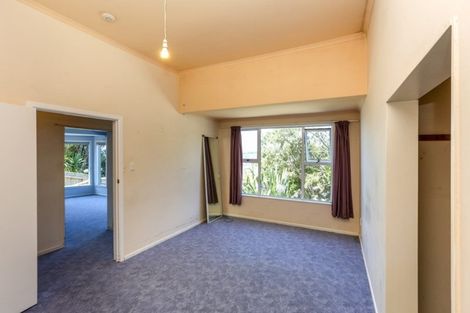 Photo of property in 32 Ngamotu Road, Moturoa, New Plymouth, 4310