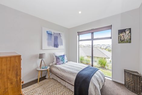 Photo of property in 48 Madison Terrace, Silverdale, 0932