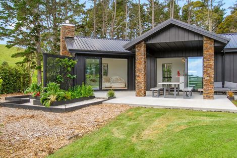 Photo of property in 1 Gumtree Way, Kaiwaka, 0573