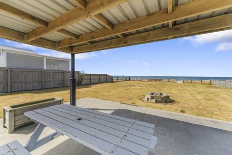 Photo of property in 95 Pukehina Parade, Pukehina, Te Puke, 3189