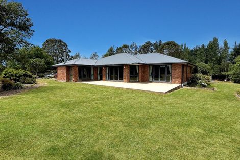 Photo of property in 155 Loburn Whiterock Road, Loburn, Rangiora, 7472