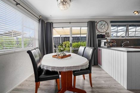 Photo of property in 7 Knightsbridge Place, Dinsdale, Hamilton, 3204