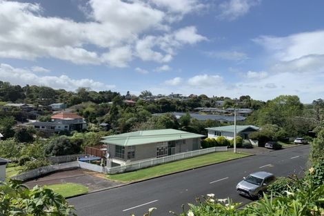 Photo of property in 12 Frankley Road, Westown, New Plymouth, 4310