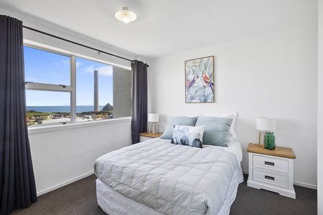 Photo of property in 27b Port View Crescent, Moturoa, New Plymouth, 4310