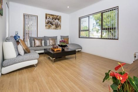 Photo of property in 20 Linwood Avenue, Forrest Hill, Auckland, 0620