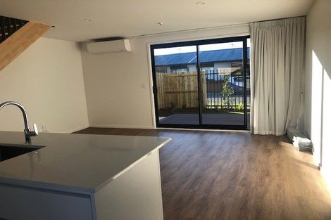 Photo of property in 2/21 Siddal Place, Richmond, Christchurch, 8013