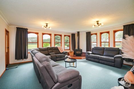 Photo of property in 339 Oteramika Road, Seaward Bush, Invercargill, 9871