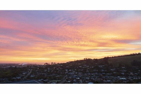 Photo of property in 1/14a Millhill Lane, Huntsbury, Christchurch, 8022