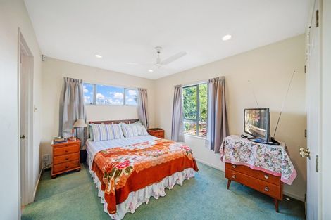 Photo of property in 2/363 Pakuranga Road, Pakuranga Heights, Auckland, 2010