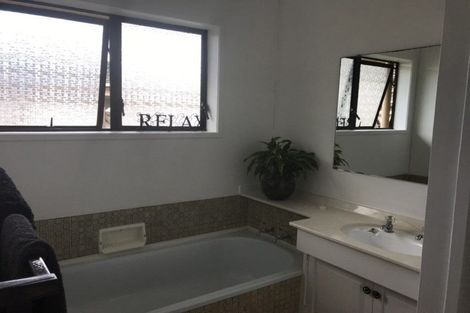 Photo of property in 5 Brockton Avenue, Conifer Grove, Takanini, 2112