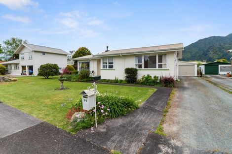 Photo of property in 19 Churchill Avenue, Te Aroha, 3320