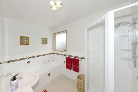 Photo of property in 19 Blue Gum Place, New Brighton, Christchurch, 8083