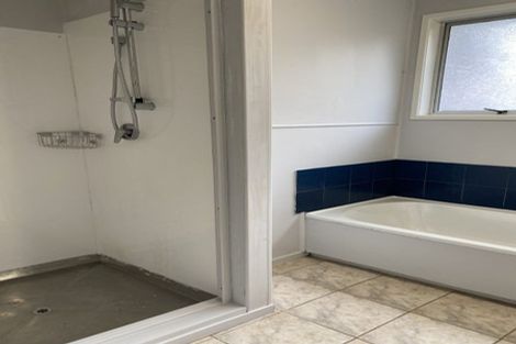 Photo of property in 67 Riverpark Crescent, Henderson, Auckland, 0610