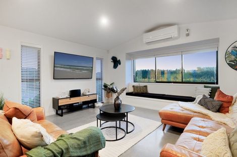 Photo of property in 16 Huria Vista, Pyes Pa, Tauranga, 3112