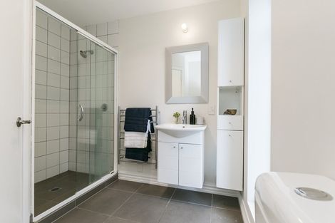 Photo of property in 73 Hungerford Road, Houghton Bay, Wellington, 6023