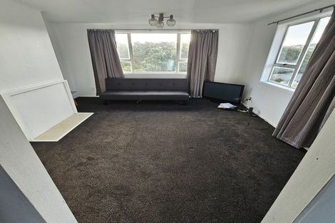 Photo of property in 75 Waihemo Street, Waitangirua, Porirua, 5024