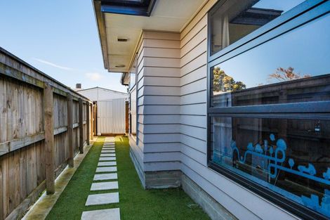 Photo of property in 9a Belvedere Crescent, Takaro, Palmerston North, 4412