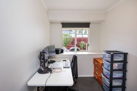 Photo of property in 10 Sandstrom Grove, Feilding, 4702