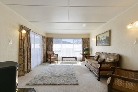 Photo of property in 9 Willis Grove, Wainuiomata, Lower Hutt, 5014