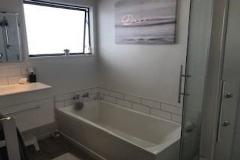 Photo of property in 2/76 Twelfth Avenue, Tauranga South, Tauranga, 3112