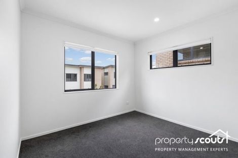 Photo of property in 12 Pangu Way, Mangere, Auckland, 2022