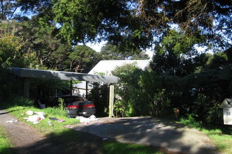Photo of property in 15 Dorothy Road, Laingholm, Auckland, 0604