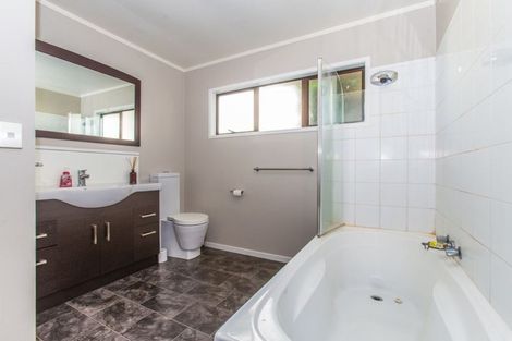 Photo of property in 1554a Dominion Extension, Mount Roskill, Auckland, 1041