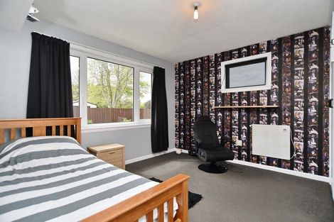 Photo of property in 19 Buckleys Road, Rangiora, 7400