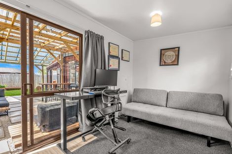 Photo of property in 17 Cook Drive, Whitianga, 3510