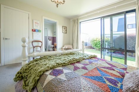 Photo of property in 40 Church Street, Oxford, 7430