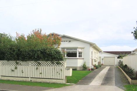 Photo of property in 21 Junction Street, Fairfield, Lower Hutt, 5011