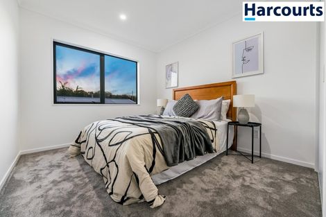 Photo of property in 1/7 Glen Road, Ranui, Auckland, 0612