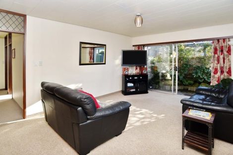 Photo of property in 1/315 Sawyers Arms Road, Bishopdale, Christchurch, 8053