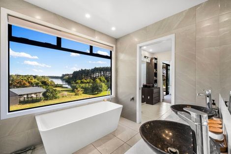 Photo of property in 2221 River Road, Horsham Downs, Hamilton, 3281