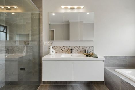 Photo of property in 5 South Oaks Close, Pukemoremore, Cambridge, 3493