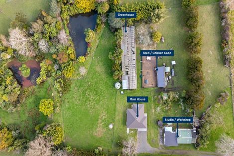 Photo of property in 202 Muriwai Valley Road, Muriwai, Waimauku, 0881