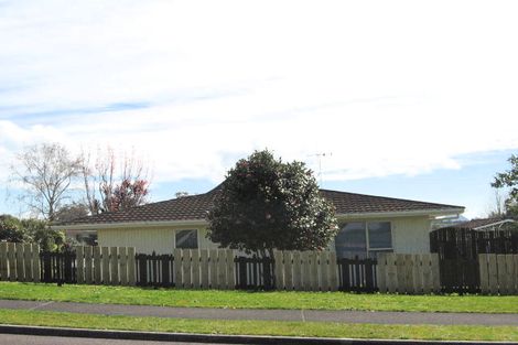 Photo of property in 16 Dingadee Street, Welcome Bay, Tauranga, 3112