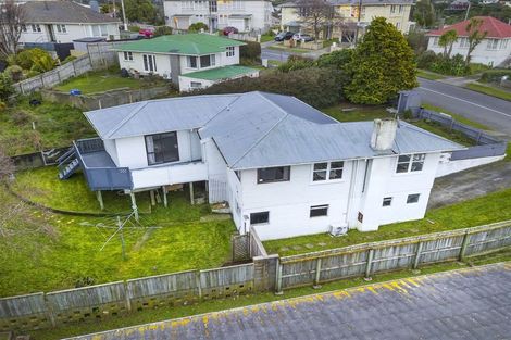 Photo of property in 60 Bell Street, Tawa, Wellington, 5028