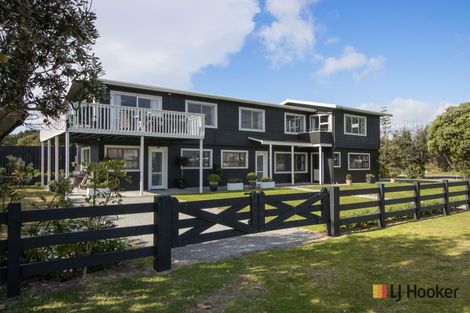 Photo of property in 287 Seaforth Road, Waihi Beach, 3611