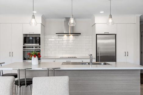 Photo of property in 10 Montia Close, Papamoa Beach, Papamoa, 3118