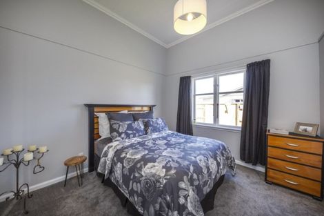 Photo of property in 102 Ferguson Street, West End, Palmerston North, 4412