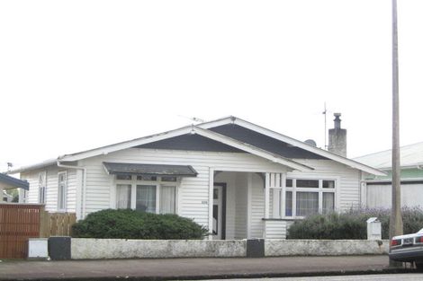 Photo of property in 326 Devon Street West, New Plymouth, 4310