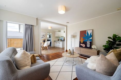 Photo of property in 19 Mabian Crescent, Deanwell, Hamilton, 3206