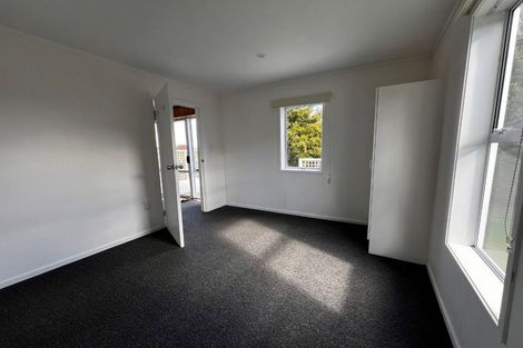 Photo of property in 808 East Coast Road, Oteha, Auckland, 0630