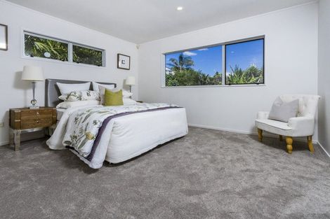 Photo of property in 1/24 Sandown Road, Rothesay Bay, Auckland, 0630