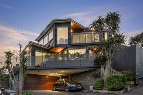 Photo of property in 29a Peter Terrace, Castor Bay, Auckland, 0620