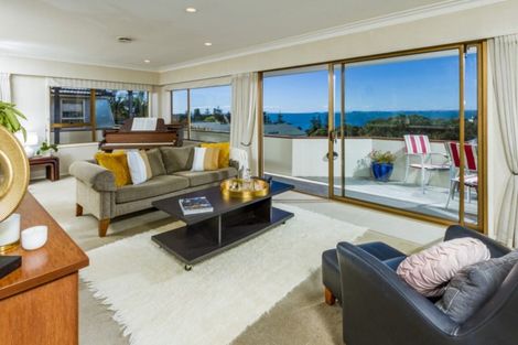 Photo of property in 1/88 Hebron Road, Waiake, Auckland, 0630