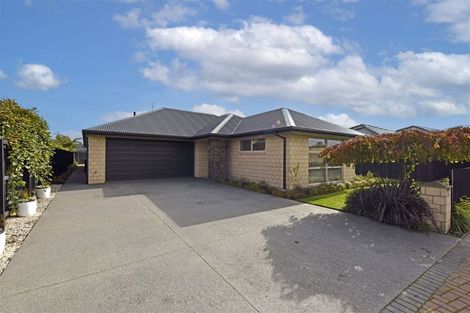 Photo of property in 14 Kilbrannan Close, Broomfield, Christchurch, 8042